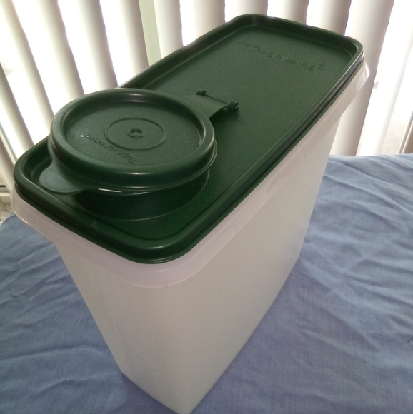 **BRAND NEW** TUPPERWARE'S CEREAL KEEPER CONTAINER! 💯🏆💎🥣 - Picture 10 of 10
